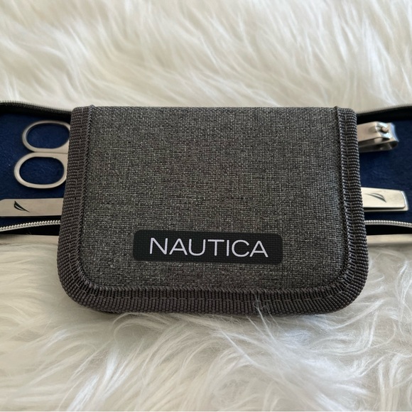 Nautica Men’s Grooming Kit NWOT - Picture 2 of 5